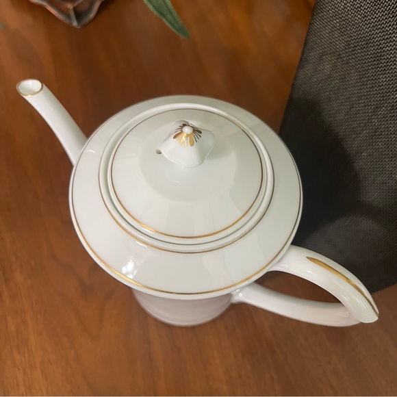 Vintage 1940s Yozan Bone China Coffee/Tea Pot - Picture 2 of 8